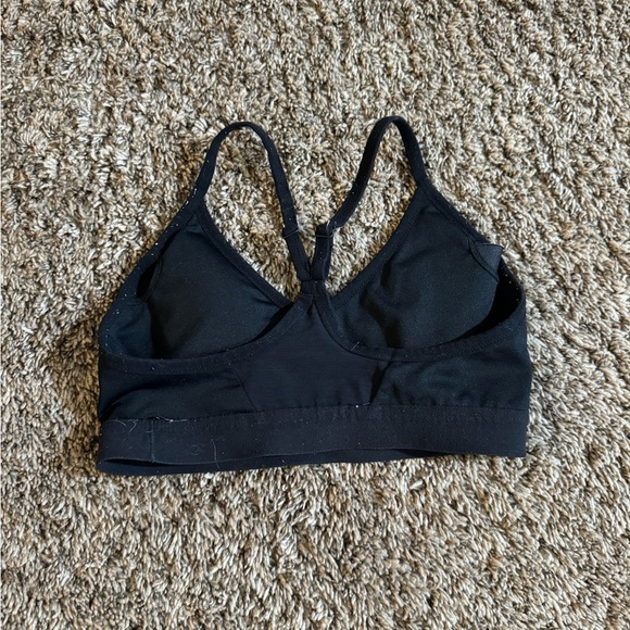 Nike sports bra - Picture 2 of 3